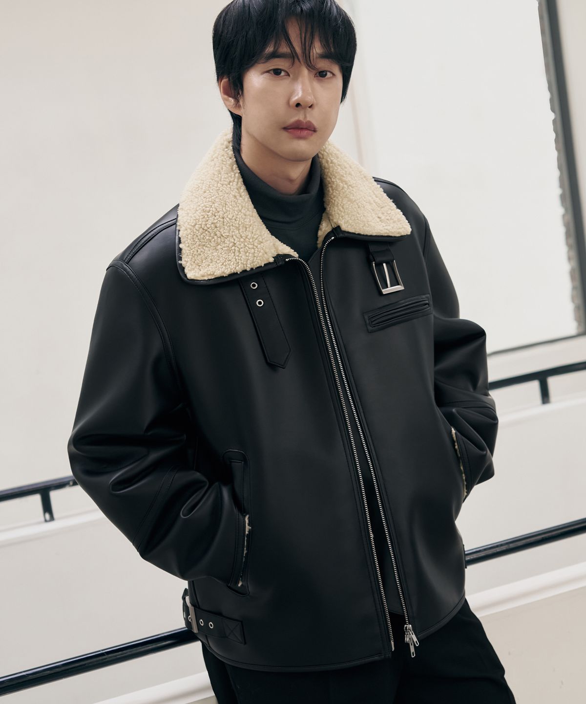 드로우핏(DRAW FIT) [오정규X드로우핏] 시어링 미니멀 무스탕 자켓 [BEIGE]