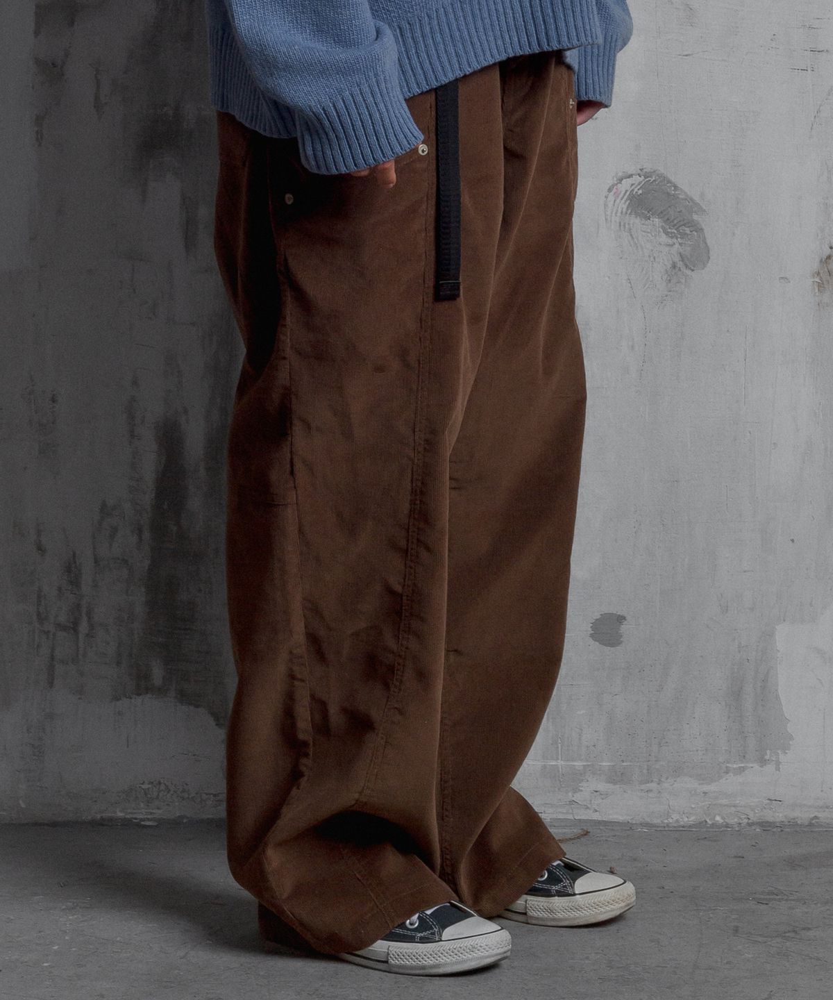 슈브토(SHVTO) Corduroy skate pants