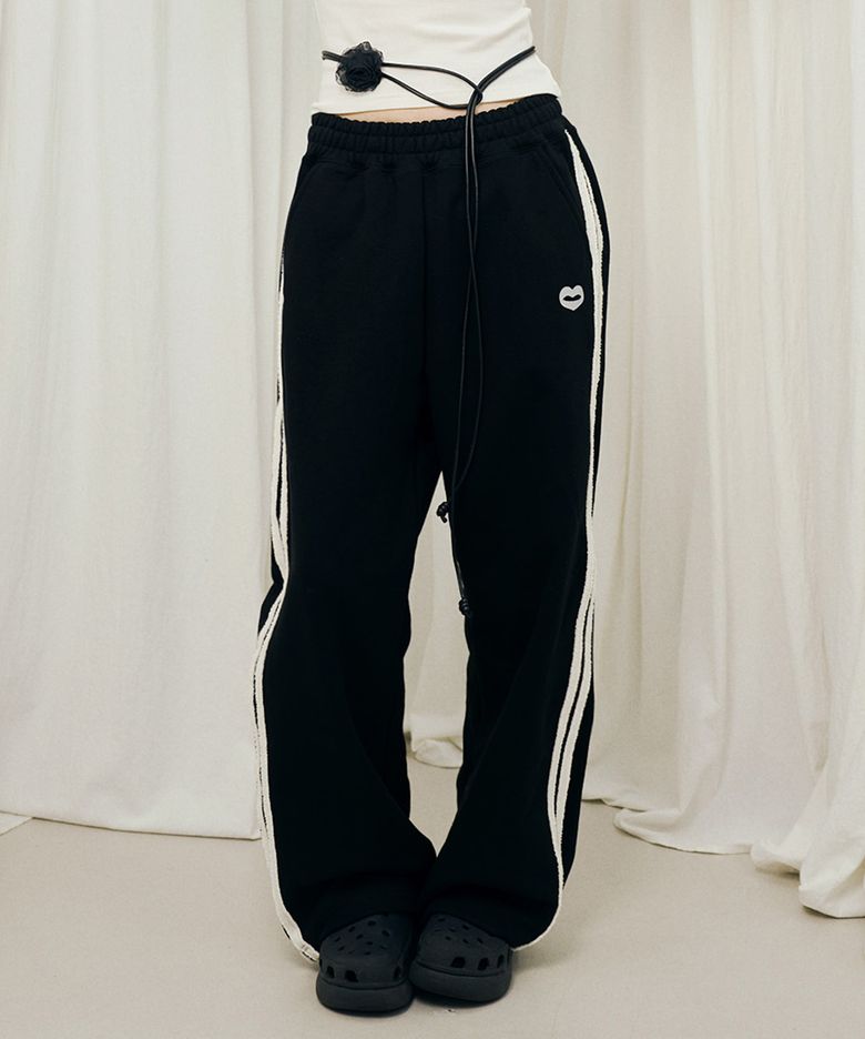 [UNISEX] 더블 라인 스트라이프 스웻팬츠 블랙