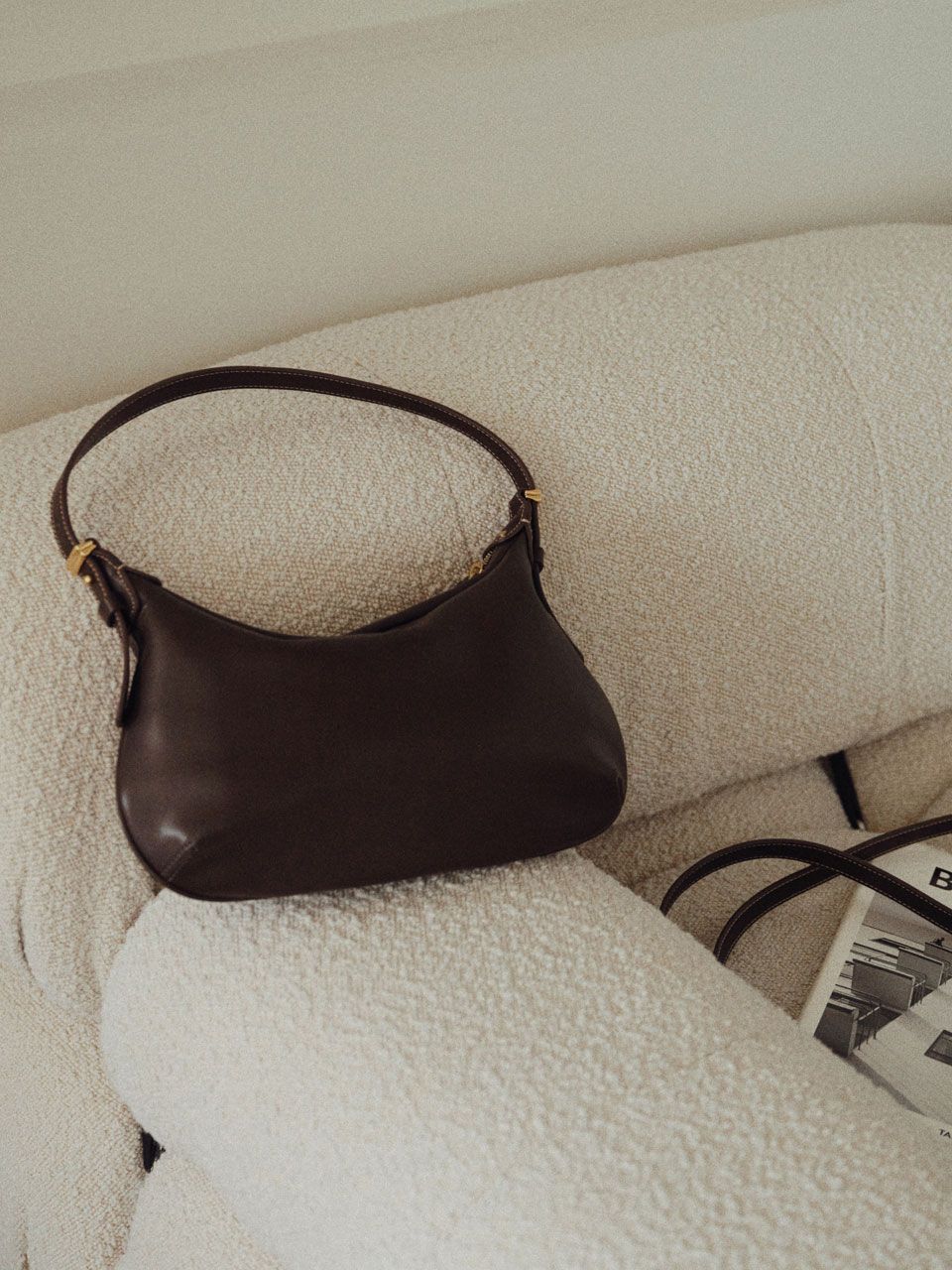 MUSINSA公式 | DEMERIEL Veneta Hobo Bag Small Choco Brown