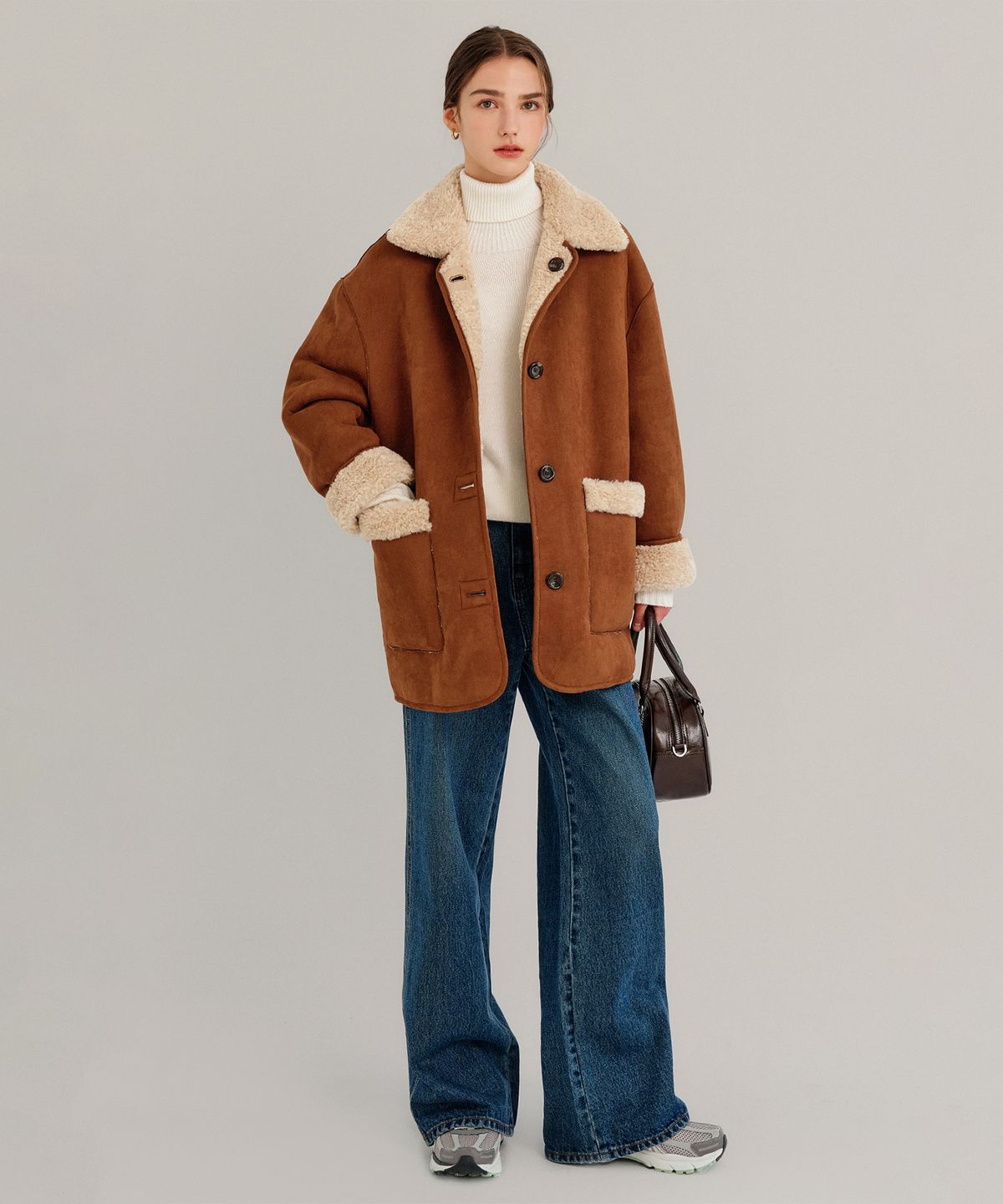 룩캐스트(LOOKAST) 콘스 스웨이드 무스탕 코트_브라운 / CONS SUEDE MUSTANG COAT_BROWN