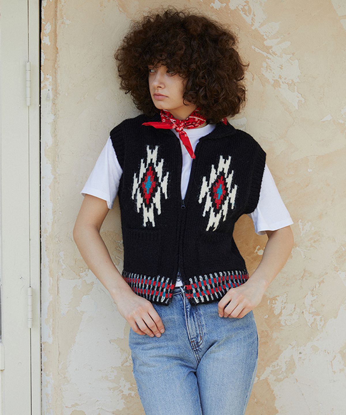 그린버터(GREENBUTTER) Navaho Alpaca Knit Vest (Black)
