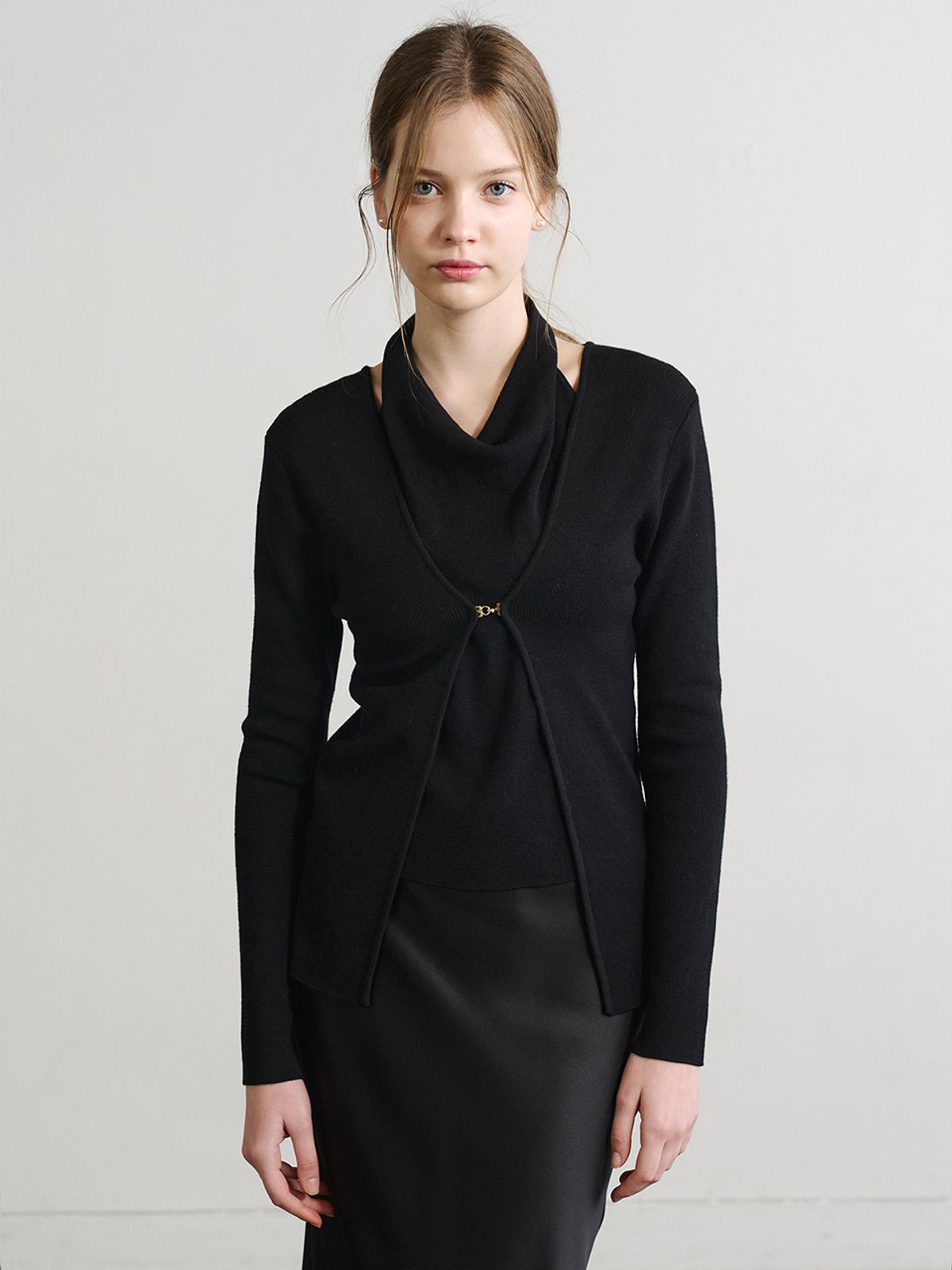 로트르드민(LAUTREDE MIN) Lautre Halter Buckle Black knit