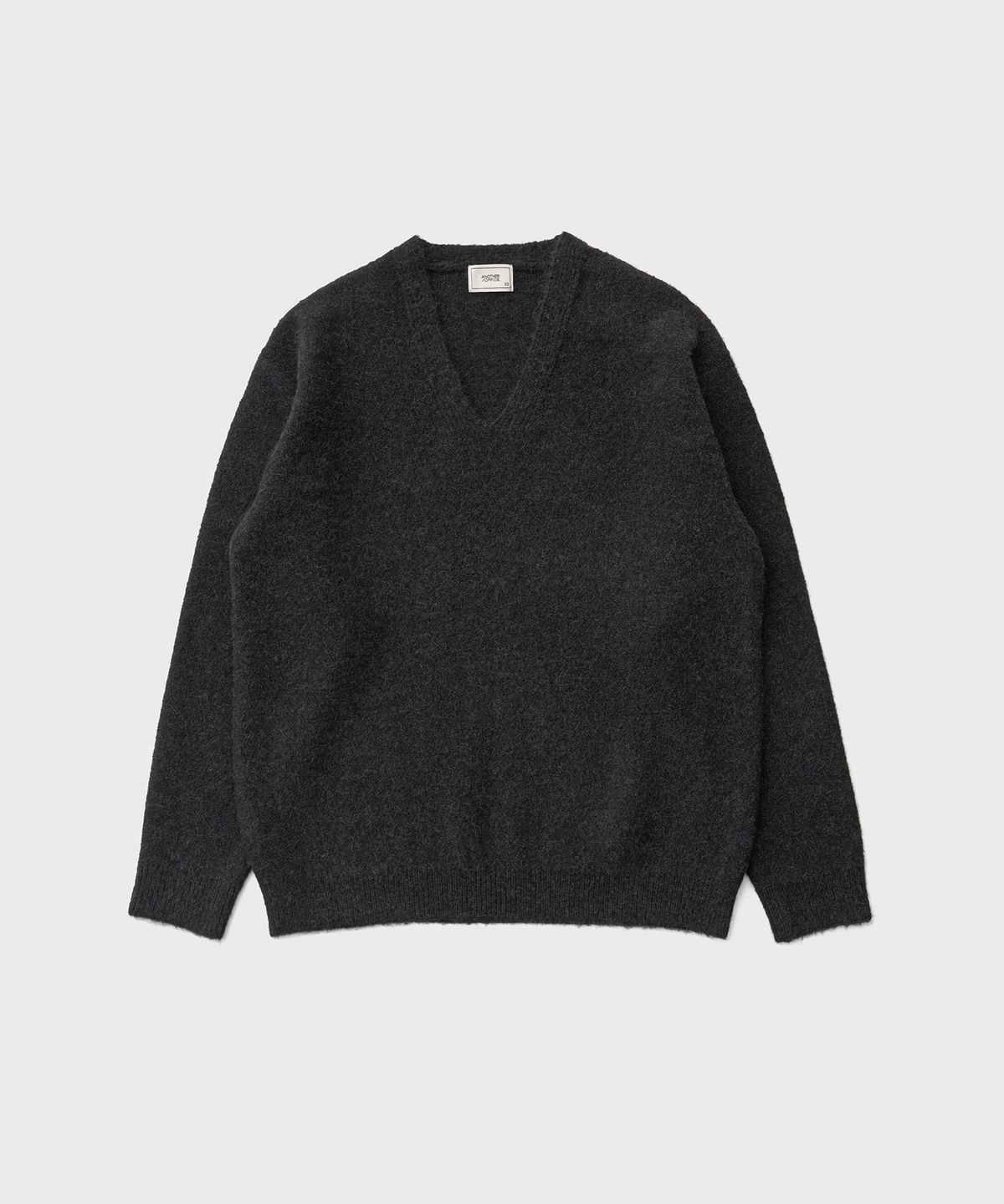 어나더 오피스(ANOTHER OFFICE) Current V-Neck Knit (Coal)