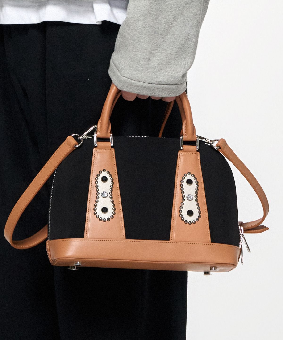 홍우성(HONGWOOSUNG) JEWELLERY SHOULDER CROSS MINI HAND BAG_BROWN