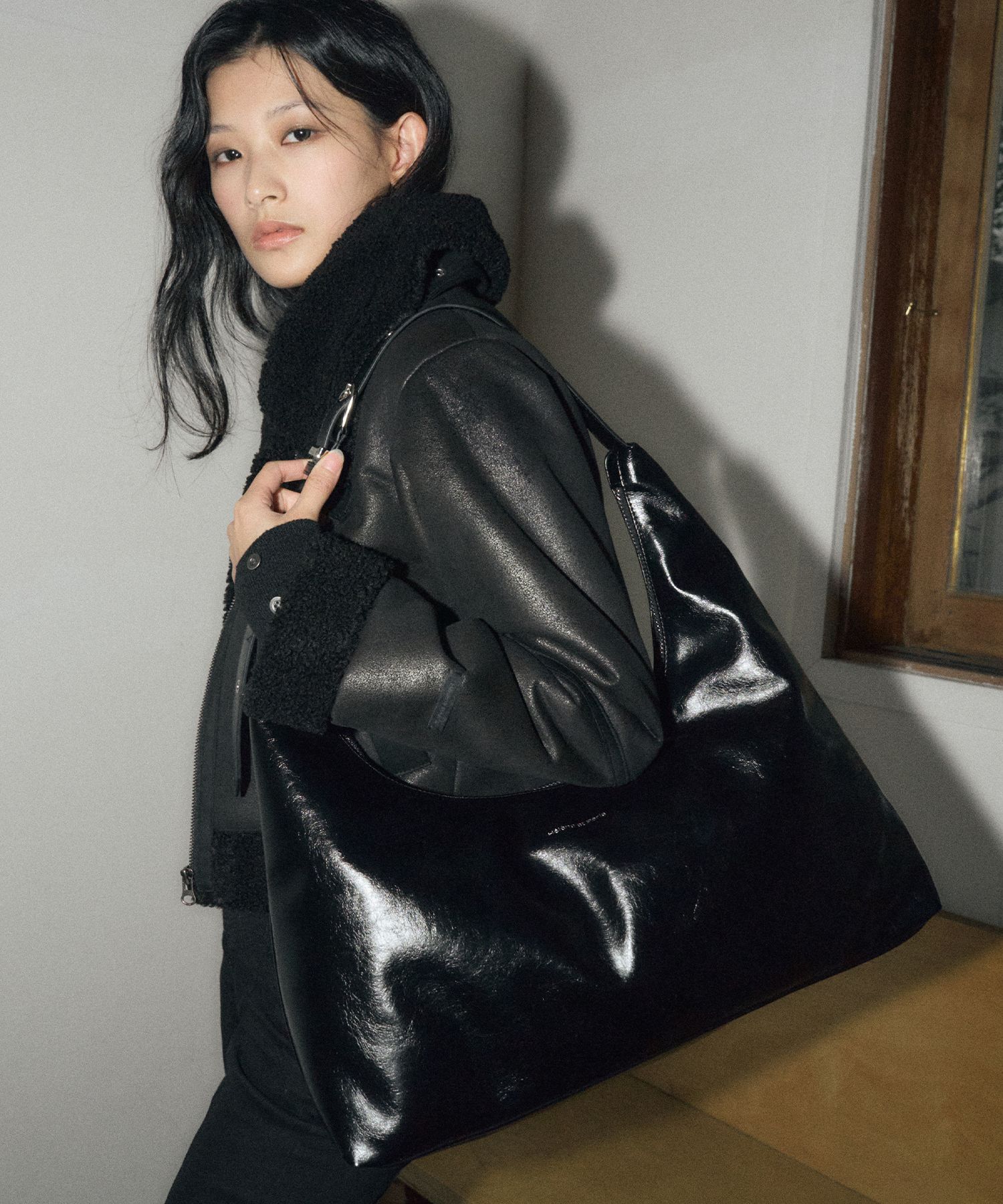 ショルダーバッグ・ポシェット [HELENE PARIS]Croa Shoulder Hobo Bag [Black] MUSINSA | HELENE PARIS Croa Shoulder Hobo Bag [Black]