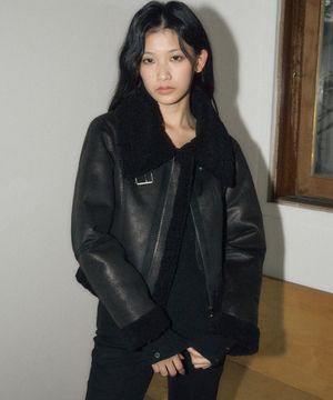 피티드 스웨이드 무스탕 [블랙]