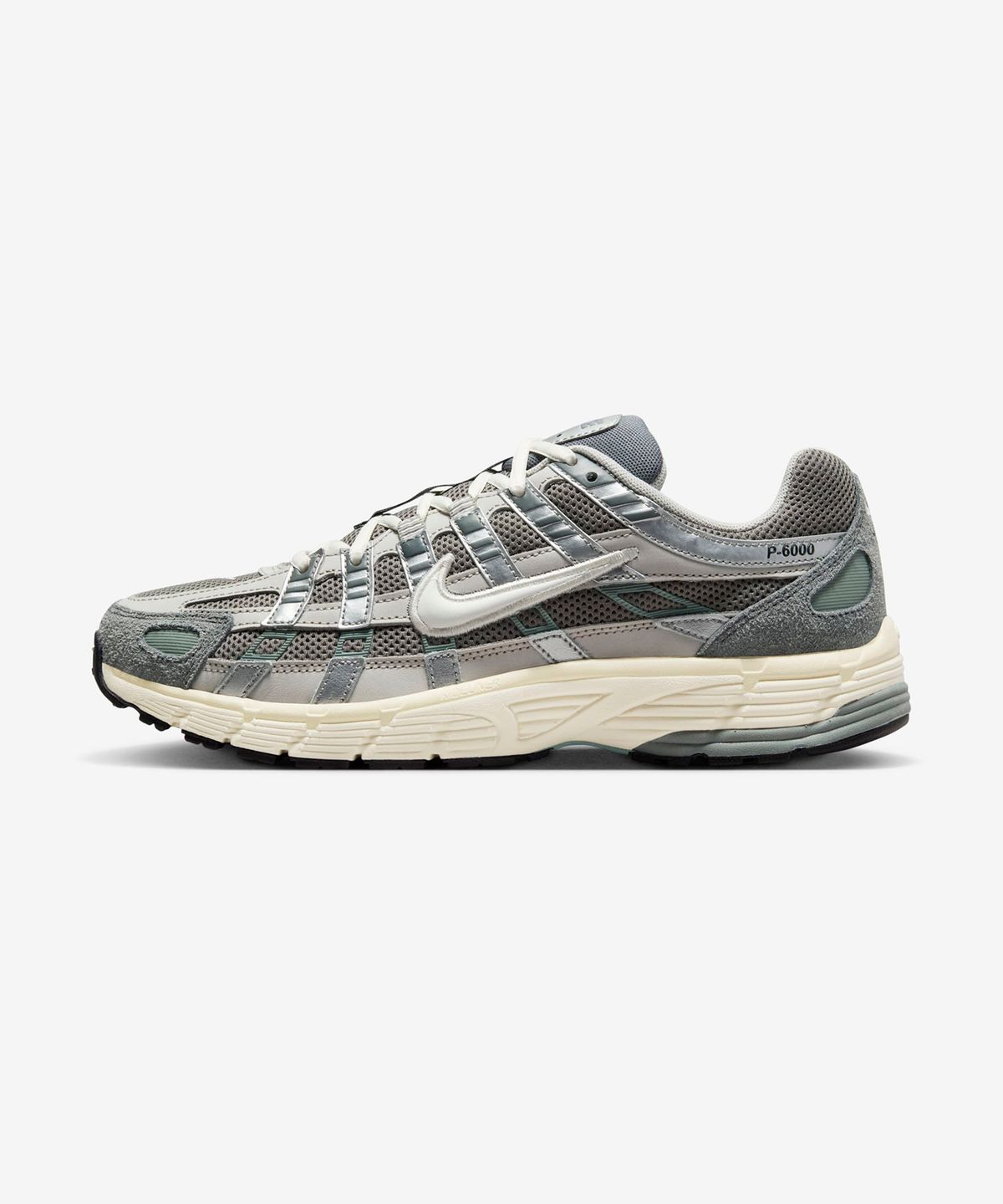나이키(NIKE) P-6000 M - 플랫 퓨터:라이트 아이언 오어:메탈릭 실버:화이트 / FN7509-029