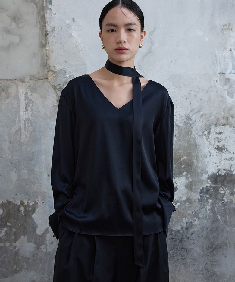 Skinny Tie Silk Blouse Black