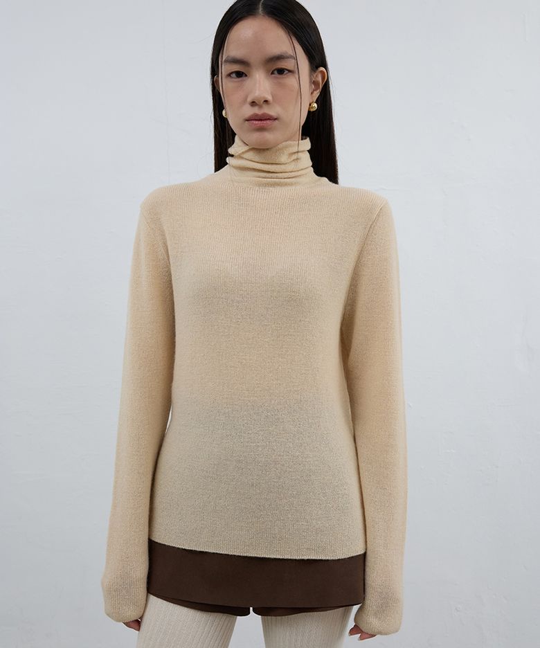Mohair Turtleneck Sweater Vanila