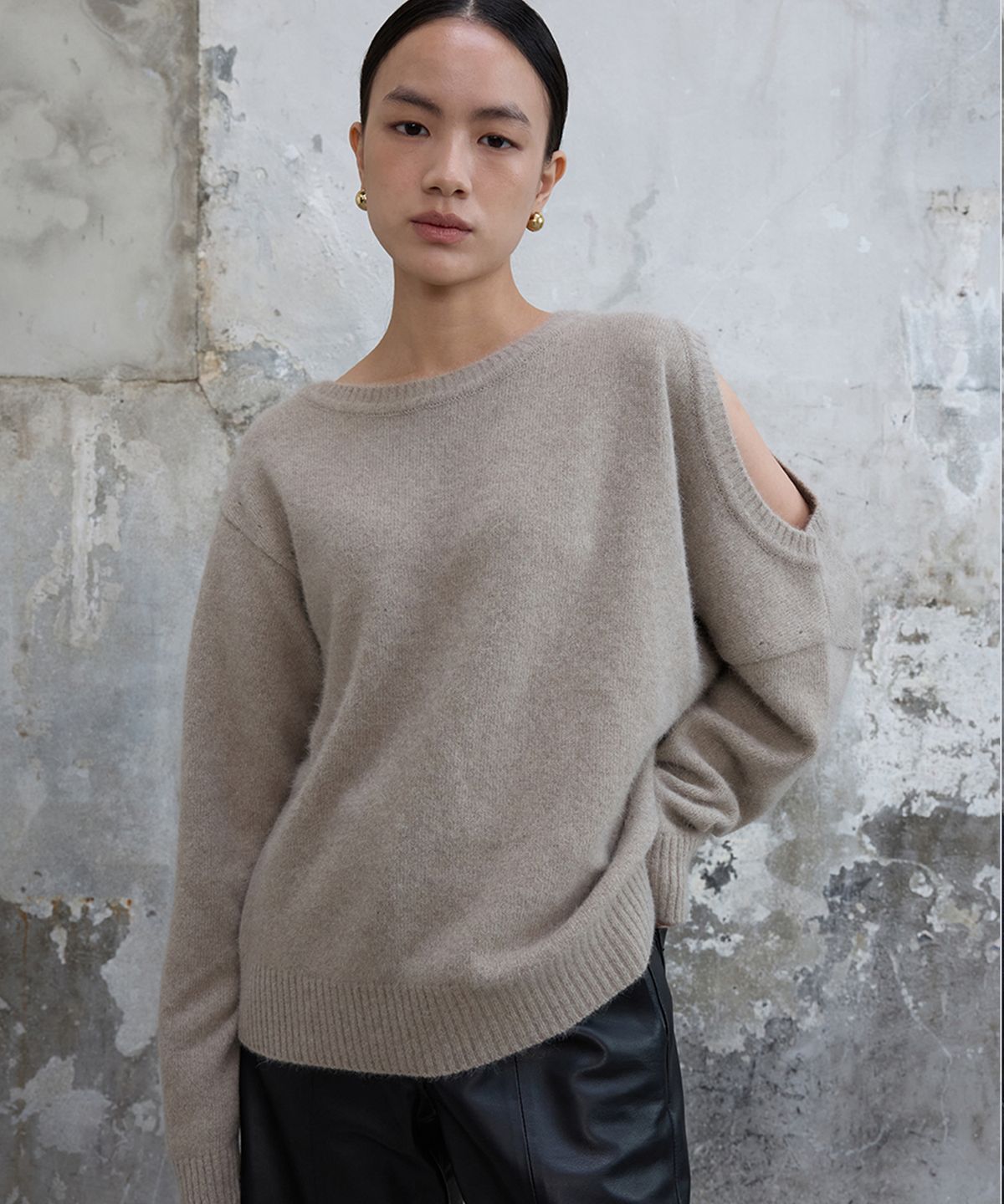 분닥세인츠(THE BOONDOCK SAINTS) Cut Out Brushed Pullover Taupe