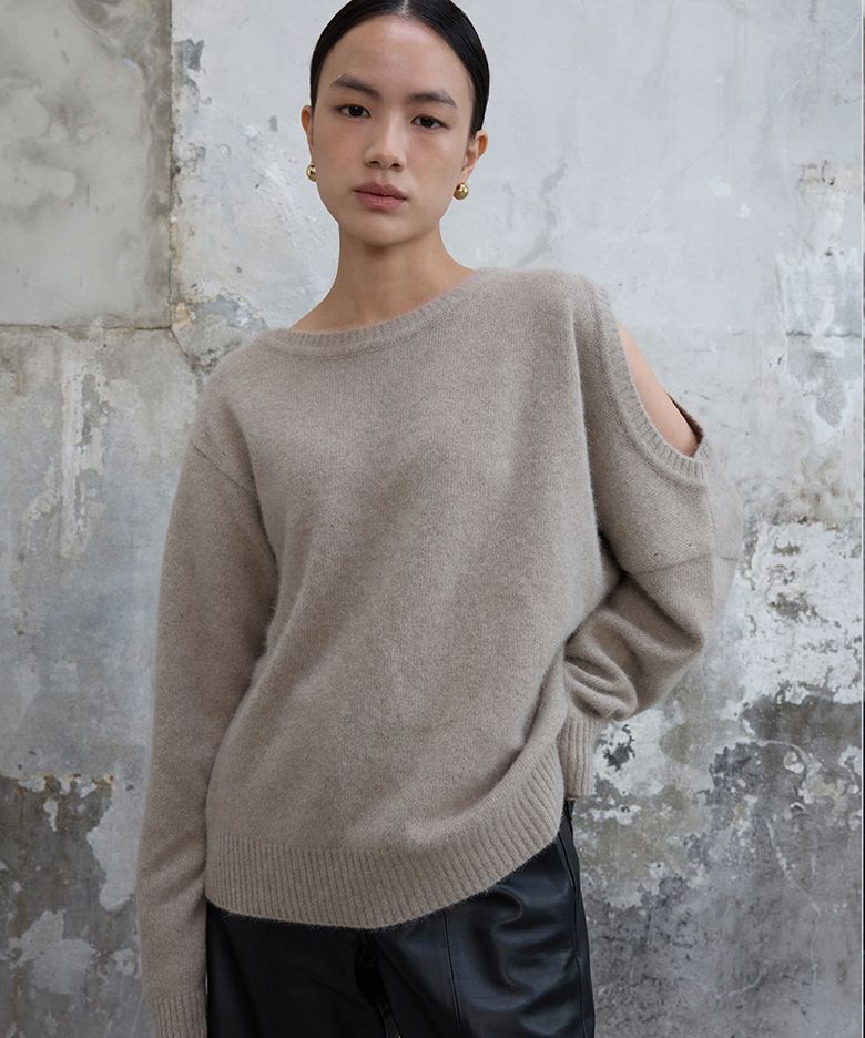 Cut Out Brushed Pullover Taupe