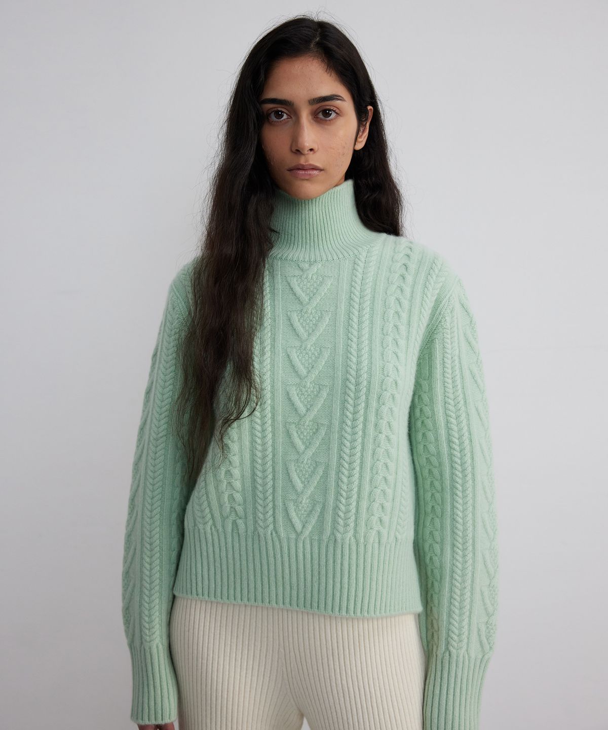 더룸(THELOOM) CABLE TURTLE NECK SWEATER_MINT
