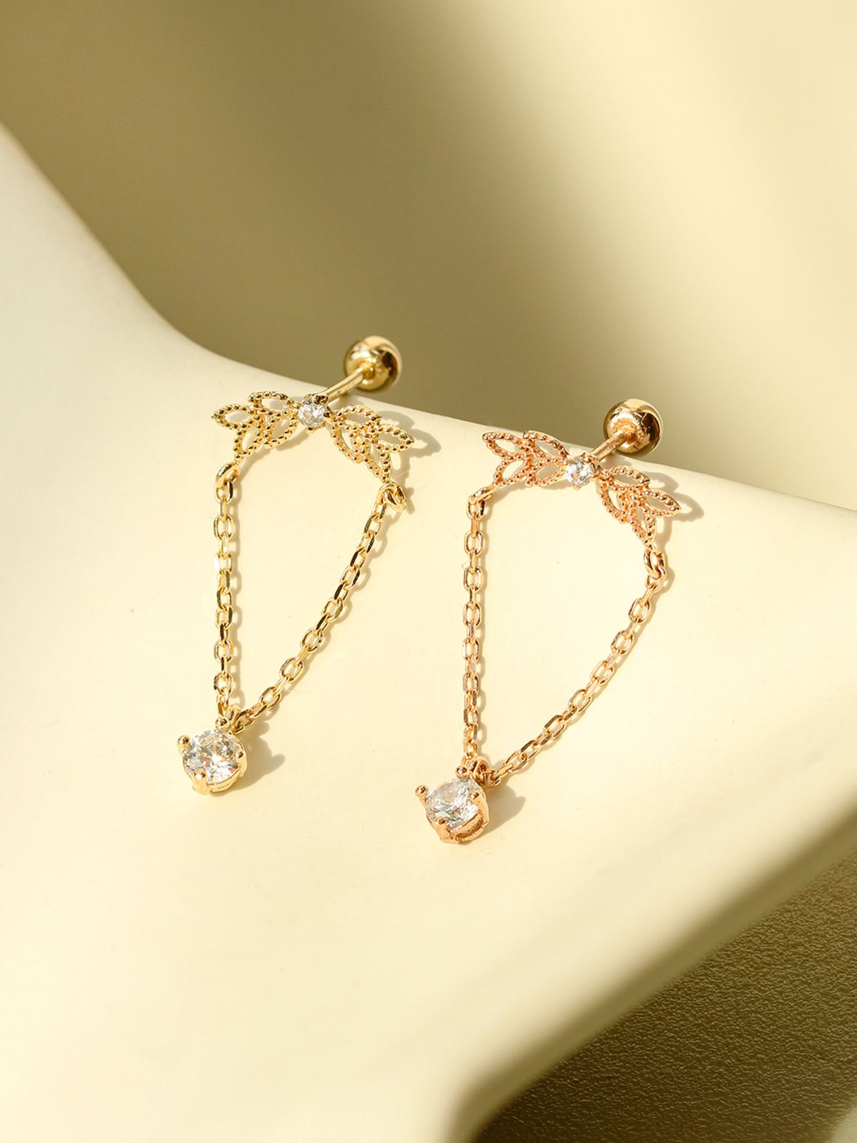 미니멀피어싱(MINIMALPIERCING) 14K 엔젤 리프 큐빅 드롭 피어싱 귀걸이