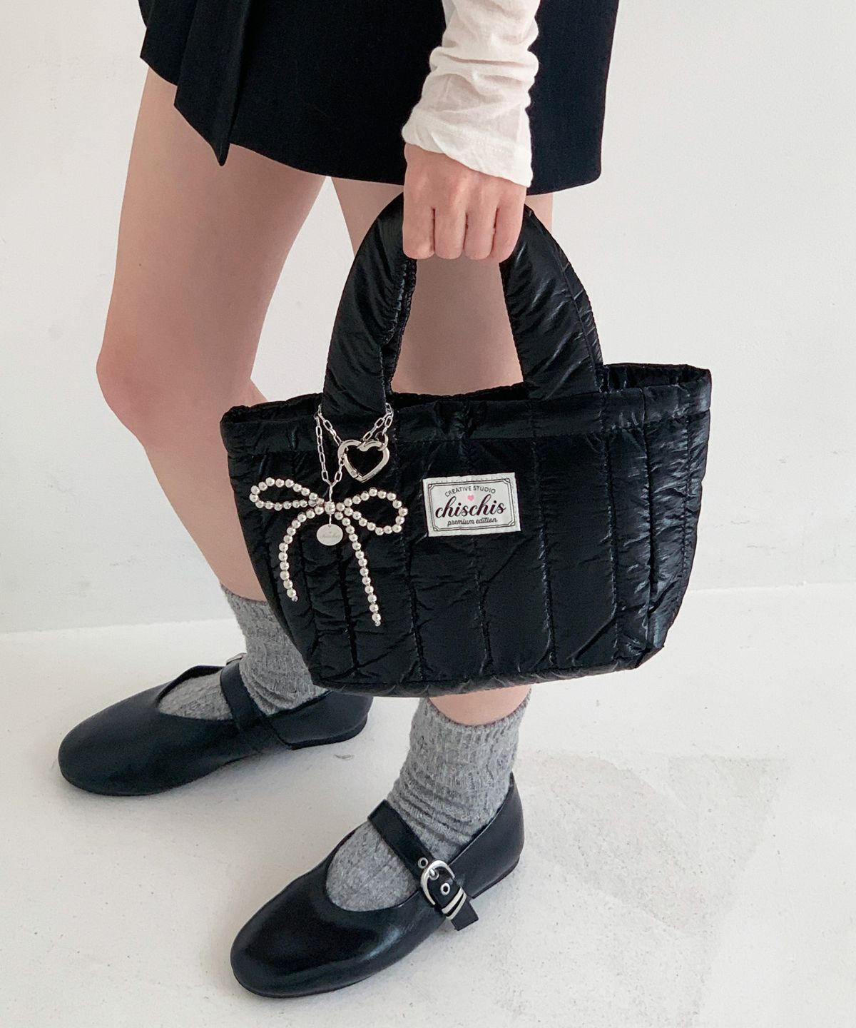 치스치스(CHISCHIS) CHISCHIS PADDING BAG - BLACK