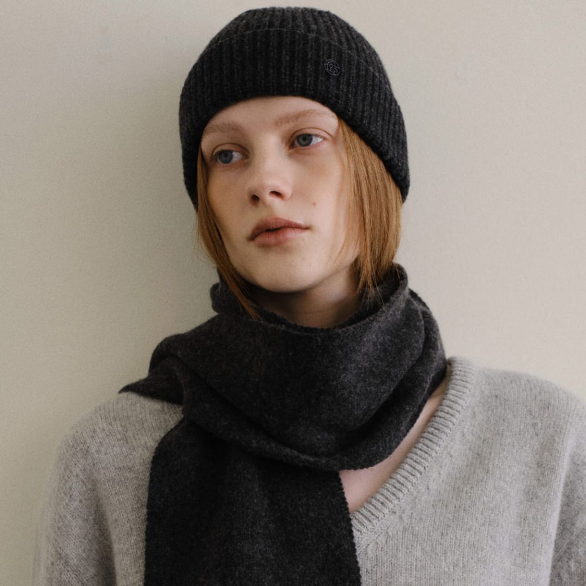 로서울(ROH SEOUL) Classic knit muffler Charcoal