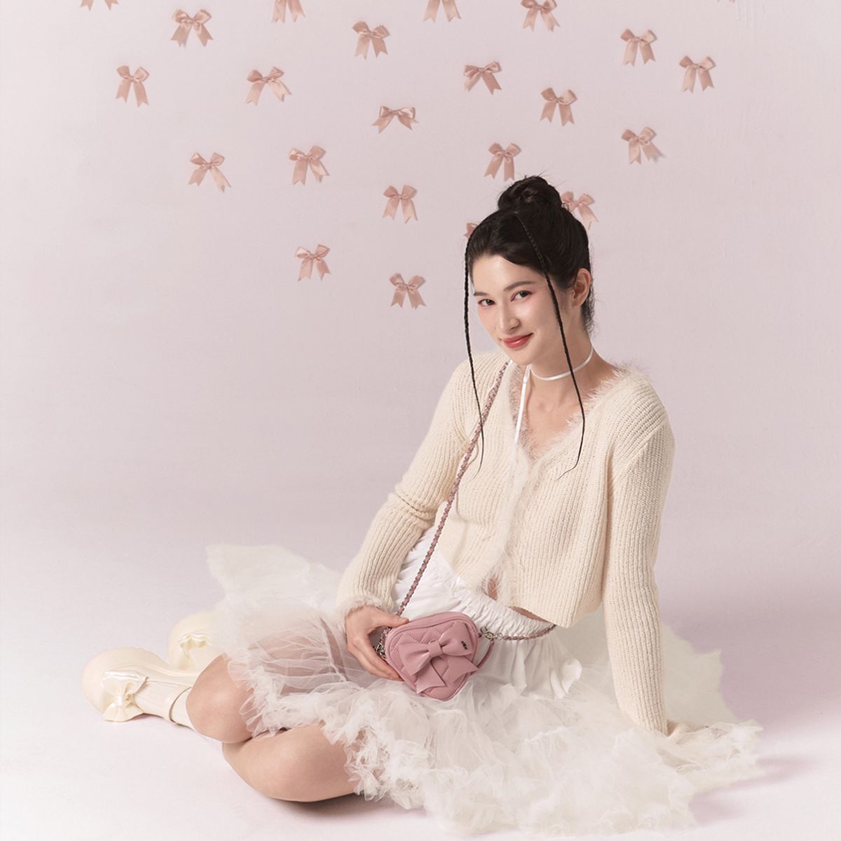 메종246(MAISON246) 투포식스 Heart chain ribbon cross bag PK
