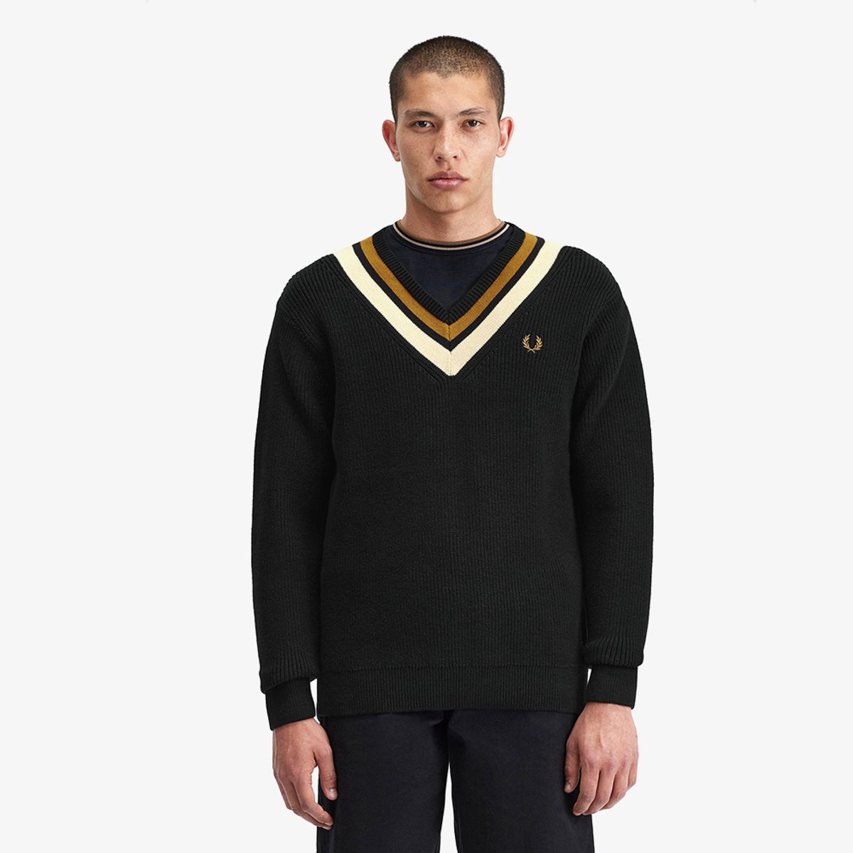 프레드페리(FRED PERRY) [Sharp] 스트라이프 트림 브이넥 니트 - 블랙 AFPM2416523-198