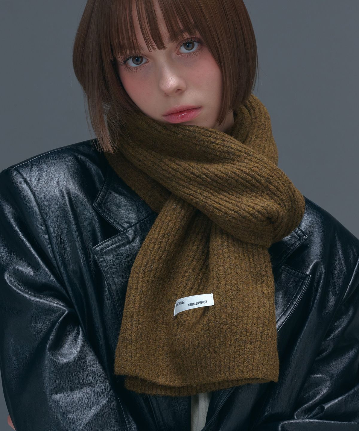 로맨티누어(ROMANTINUER) Classic Wool Touch Muffler (Brown)