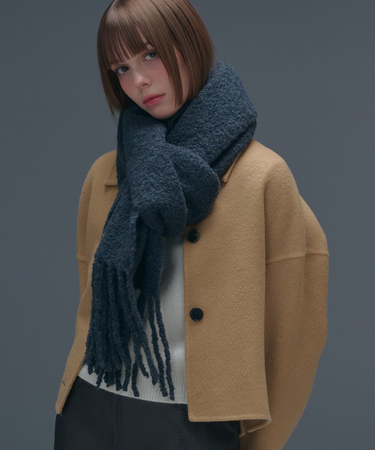로맨티누어(ROMANTINUER) Soft Wool Muffler (Charcoal)