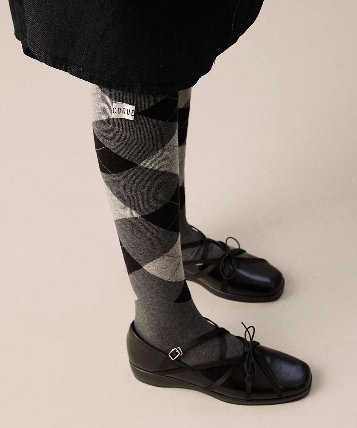 코케트(COQUET) ARGYLE OVER KNEE SOCKS CHARCOAL