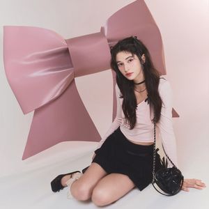투포식스 Heart chain ribbon cross bag BK