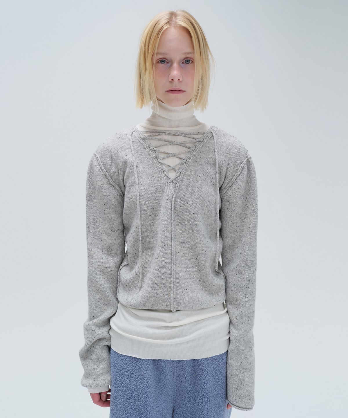 다이애그널(DIAGONAL) V NECK LACE UP KNIT (grey)