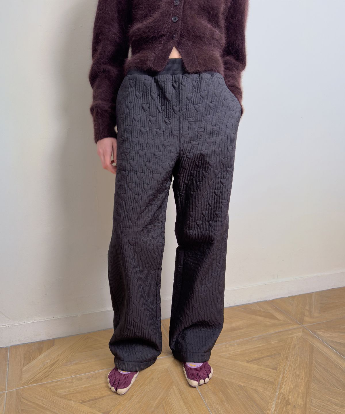 다이애그널(DIAGONAL) HEART STITCHED PADDING PANTS (black)