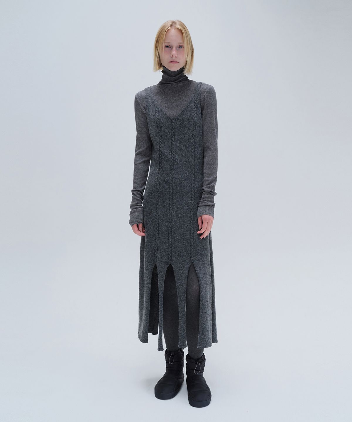 다이애그널(DIAGONAL) UNBALANCE SLIT KNIT DRESS (charcoal)