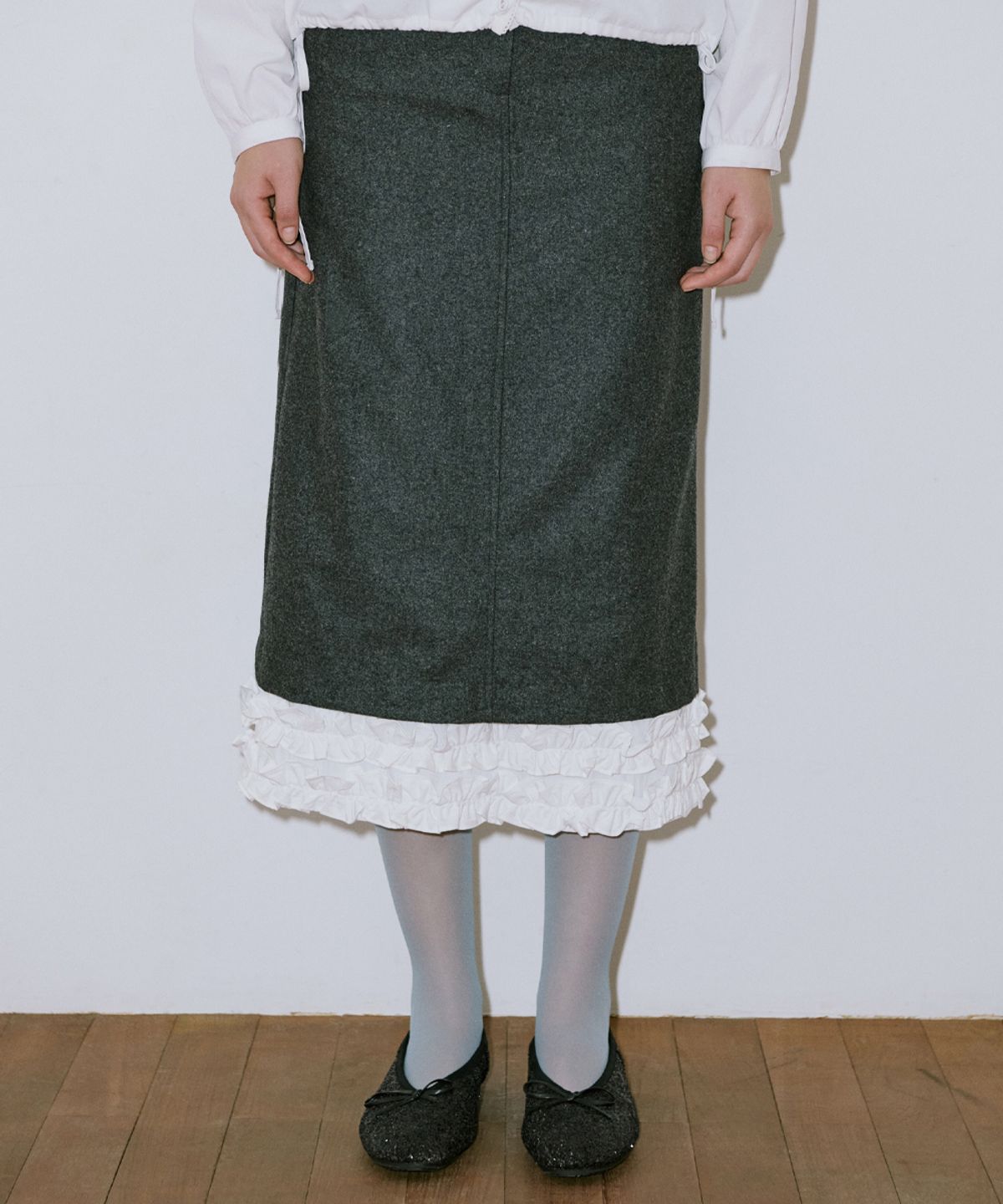 시눈(SINOON) Frill Long Skirt (Charcoal)