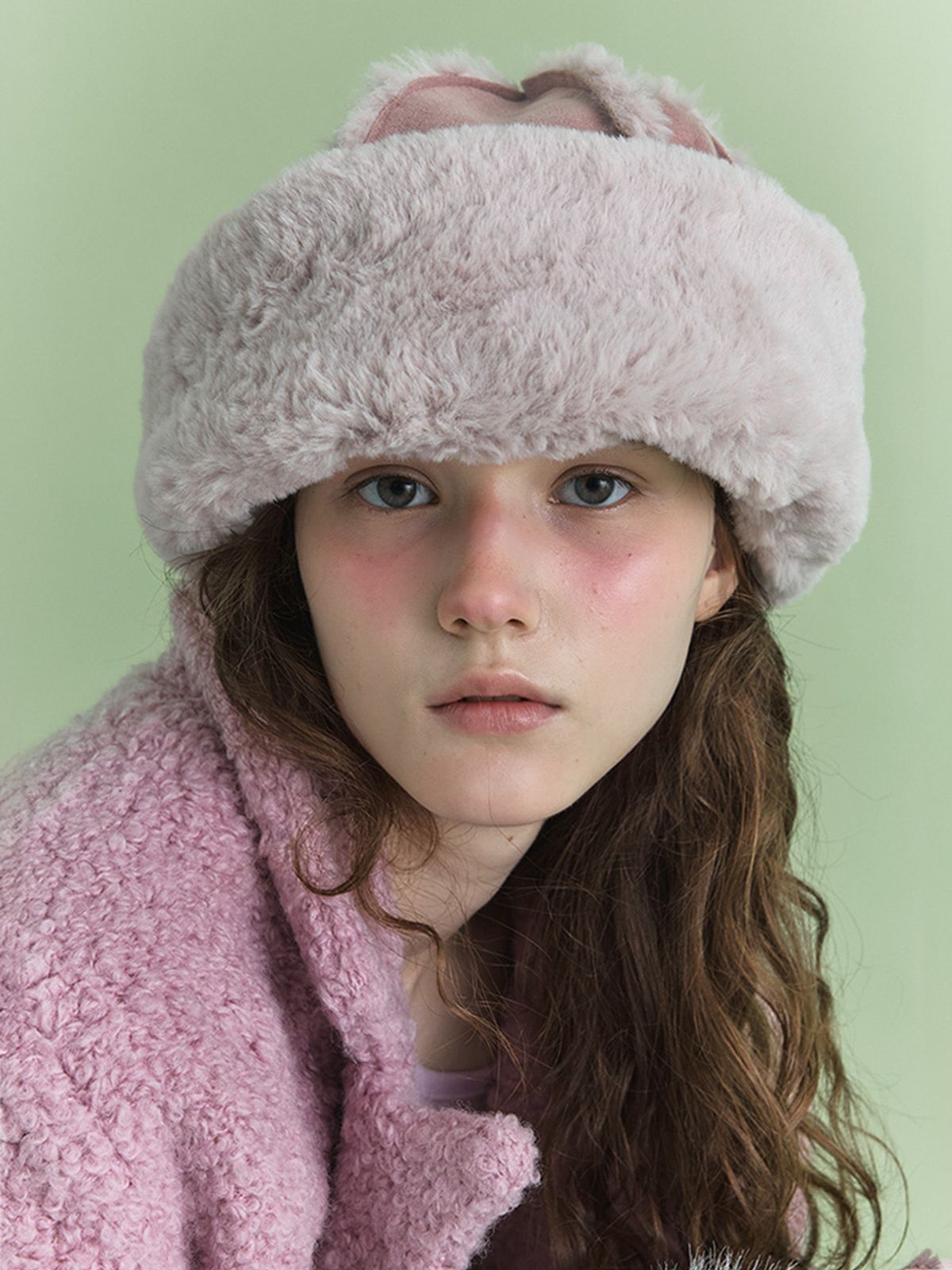 포에지담(POESIEDAME) FUR TOQUE HAT IN SUEDE PINK