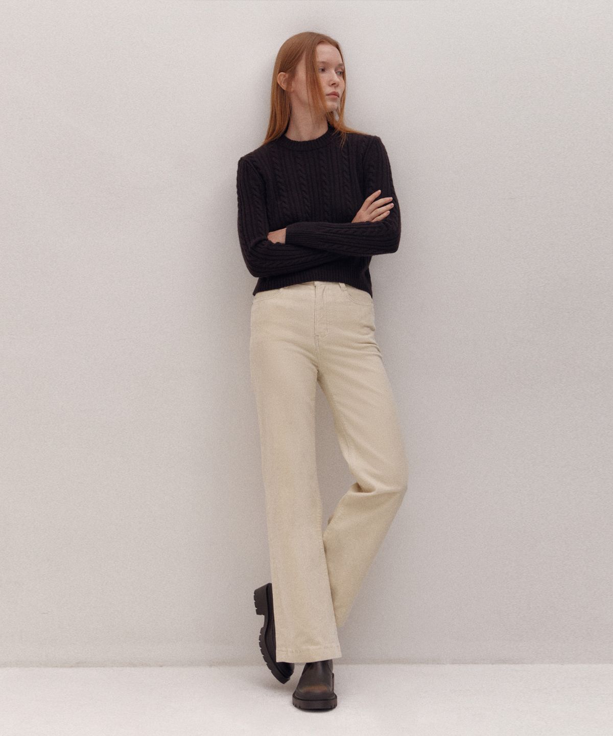 아바몰리(AVA MOLLI) ESSENTIAL STRAIGHT CORDUROY PT (CREAM)
