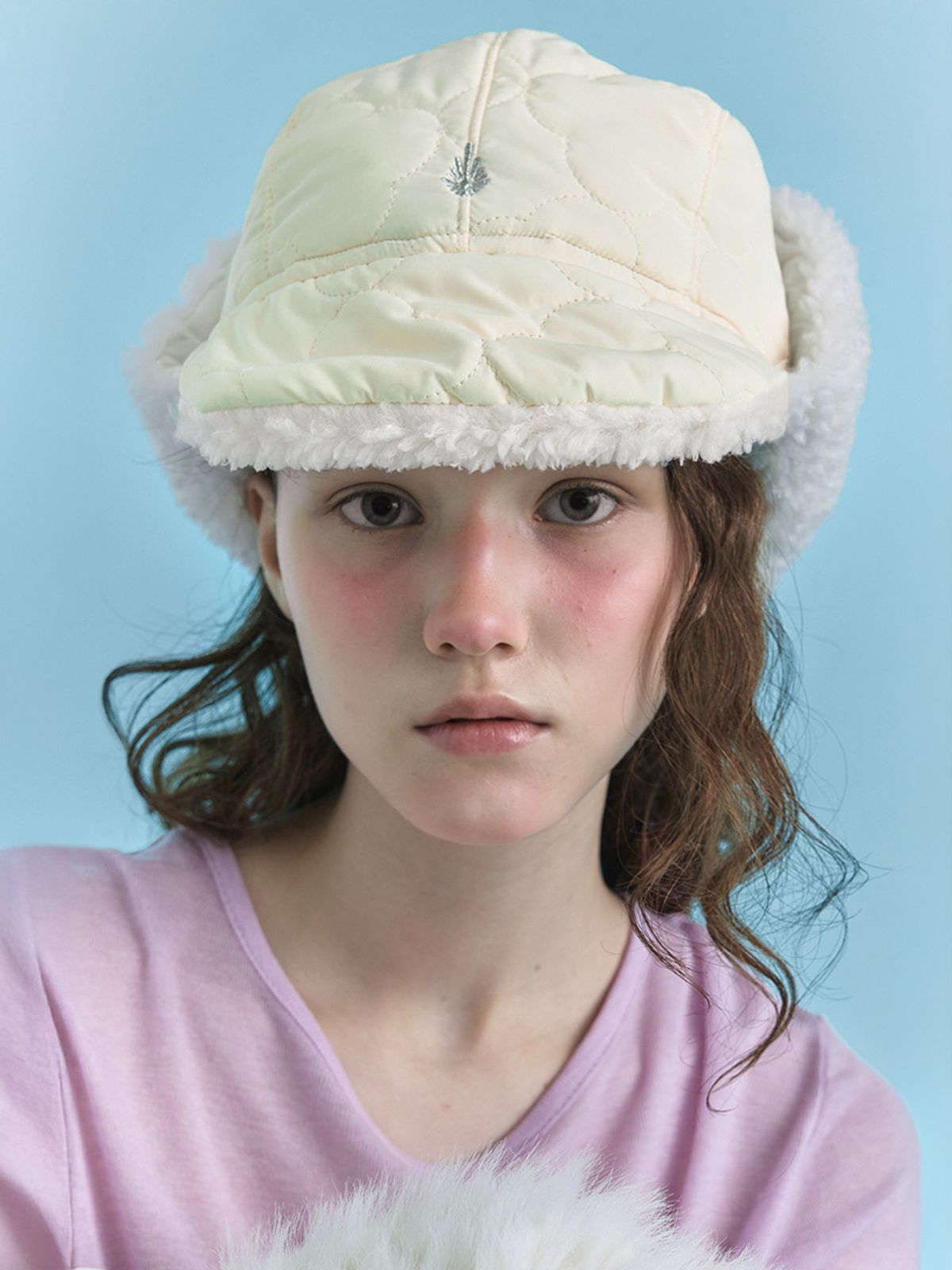 포에지담(POESIEDAME) PADDING EARFLAP HAT IN CLOVER BUTTER