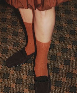 에센셜 삭스 브라운