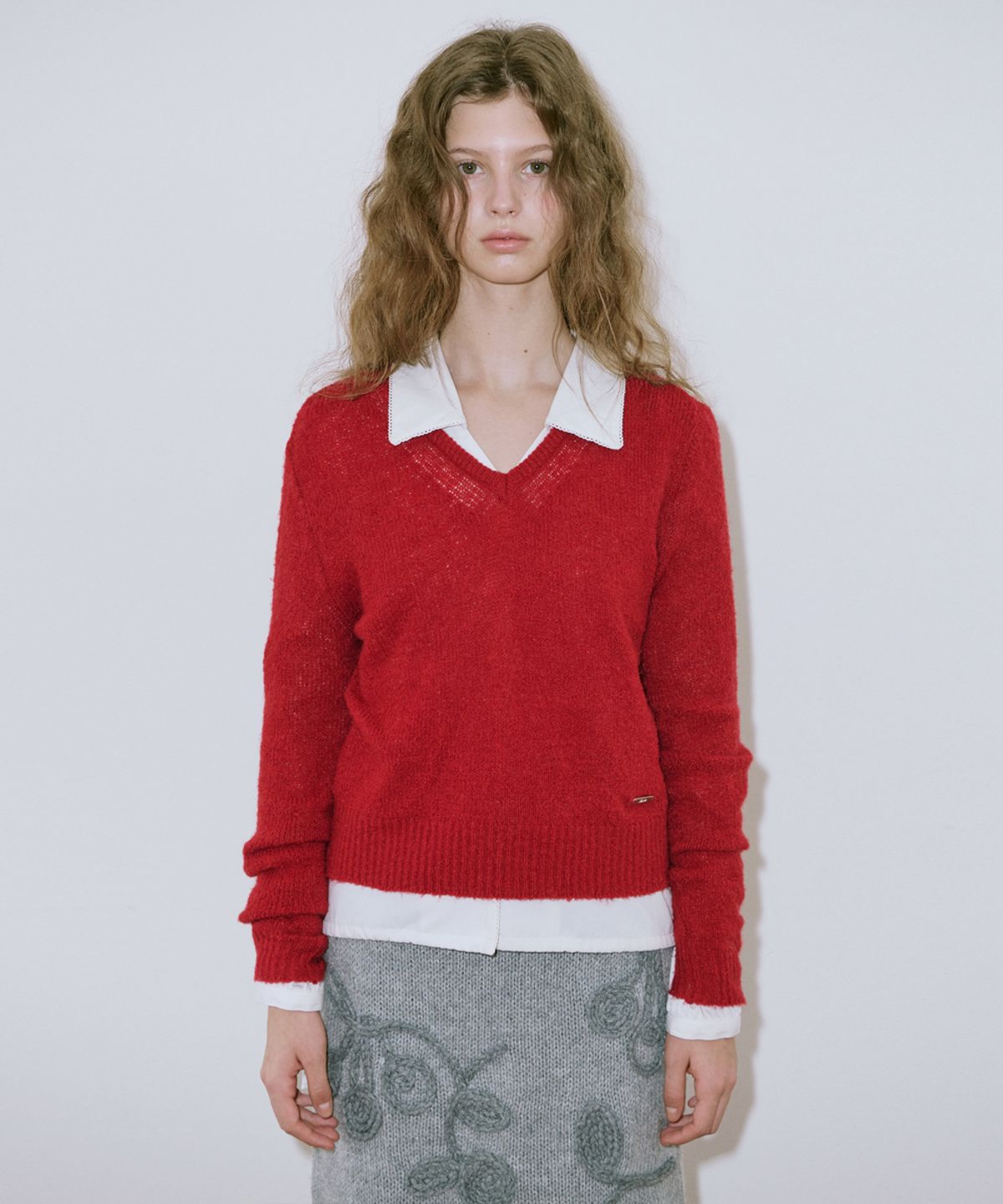 시눈(SINOON) Hairy Boucle V-Neck Knit (Red)