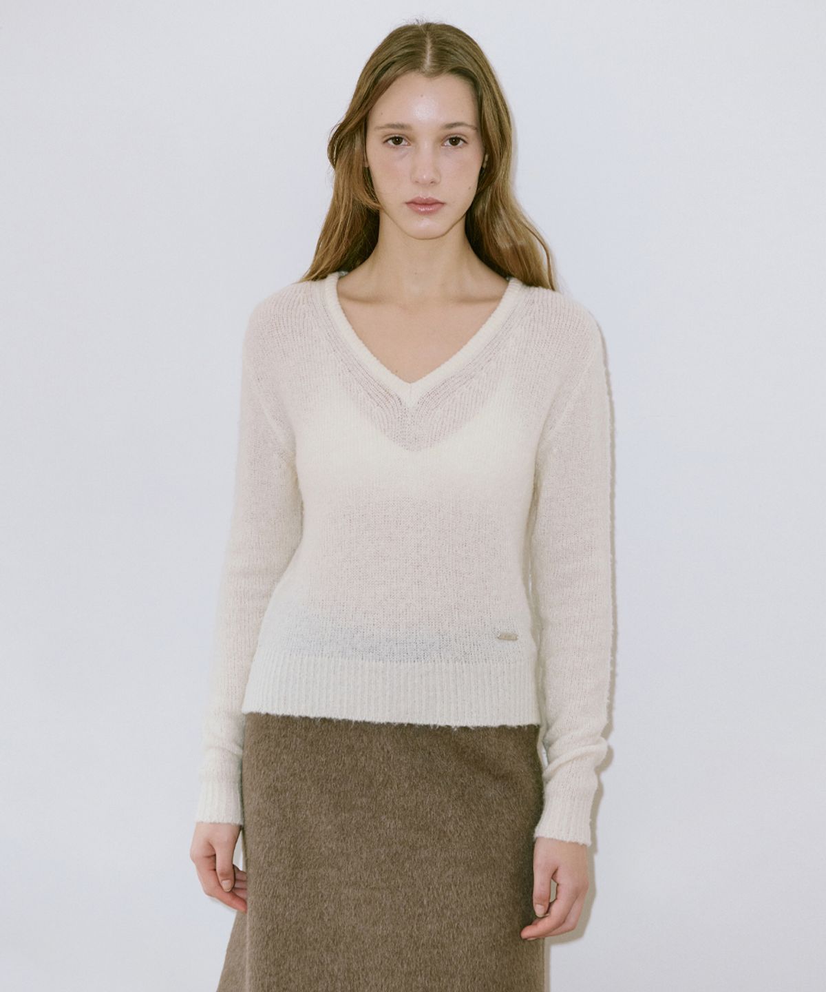 시눈(SINOON) Hairy Boucle V-Neck Knit (Cream)