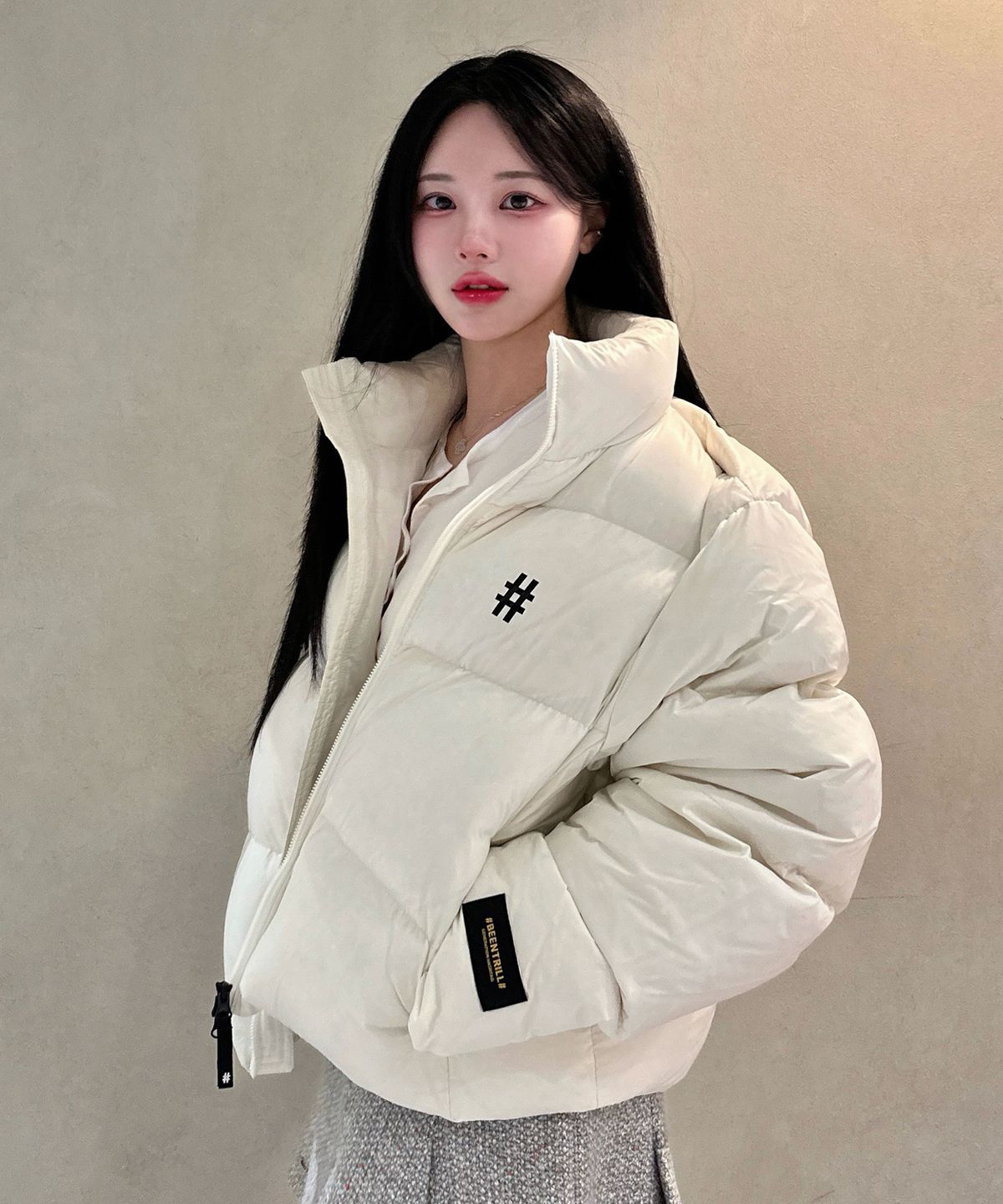 빈트릴(BEENTRILL) 우먼즈 스탠다드 글로시 헤비 다운 패딩(화이트)