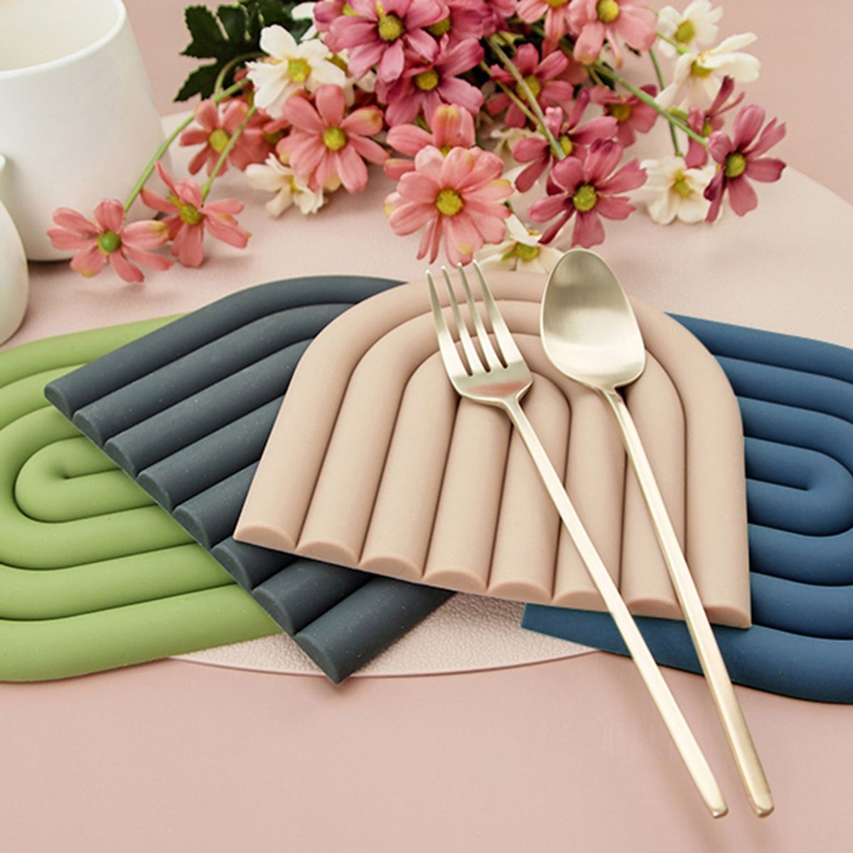 키친구(KITCHENGU) 실리콘 무지개 컵받침 티코스터