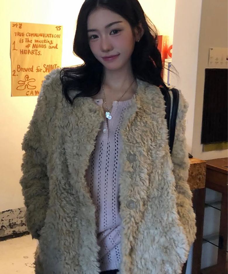 메르 노카라 퍼 자켓 ( 올리브베이지 )