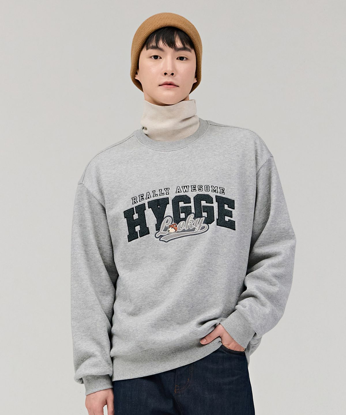 체이스컬트(CHASECULT) 공용 캐릭터 부클 자수 기모 맨투맨 티셔츠-그레이