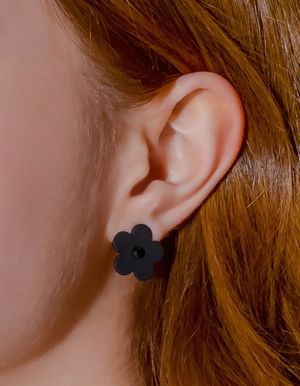 배꽃 스톤 스터드 귀걸이