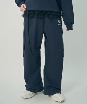 [UNISEX] 스티치 클래식 로고 스웻팬츠 네이비