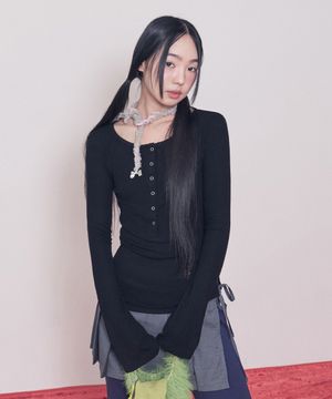 Button Bell Line Knit_Black