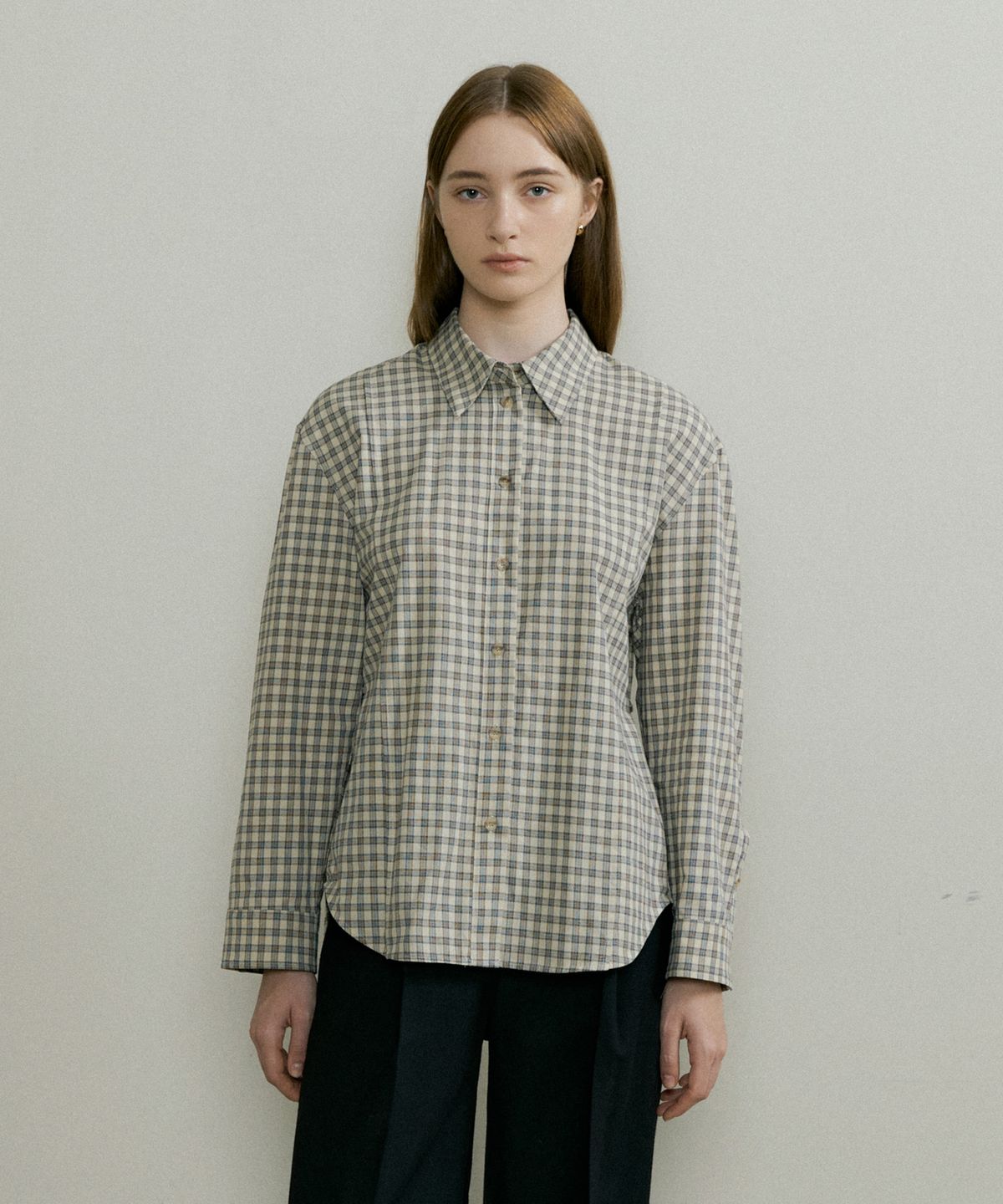 더페니(THE PENNY) CHECK RIBBON BLOUSE - Beige