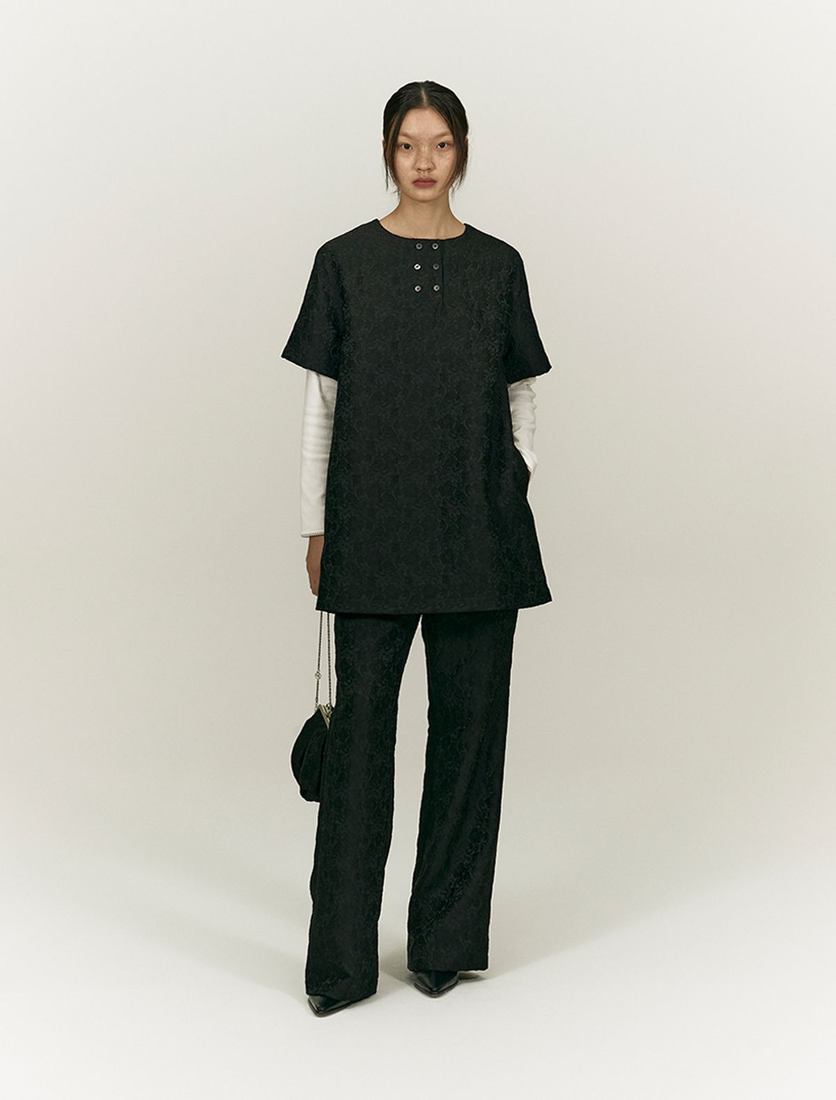 솔티페블(SALTY PEBBLE) DAMASK JACQUARD DRESS [BLACK]