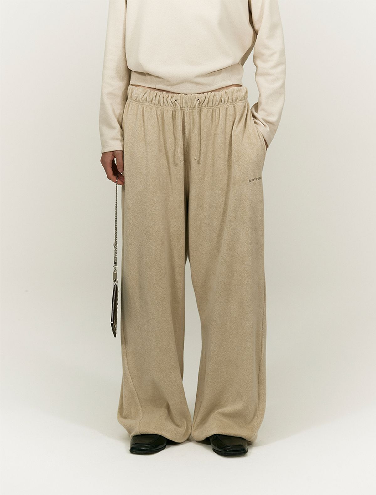 솔티페블(SALTY PEBBLE) TERRY WIDE JOGGER PANTS [BEIGE]