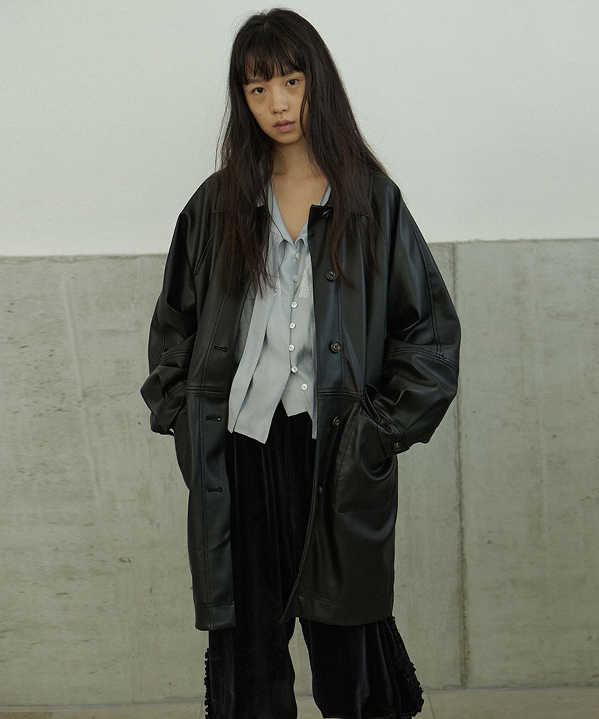 호쿠스포쿠스(HOKUSPOKUS) 웨트레더 하프코트_블랙