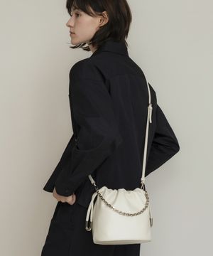 LUZIN CHAIN HANDLE sheepskin bucket bag 3 color