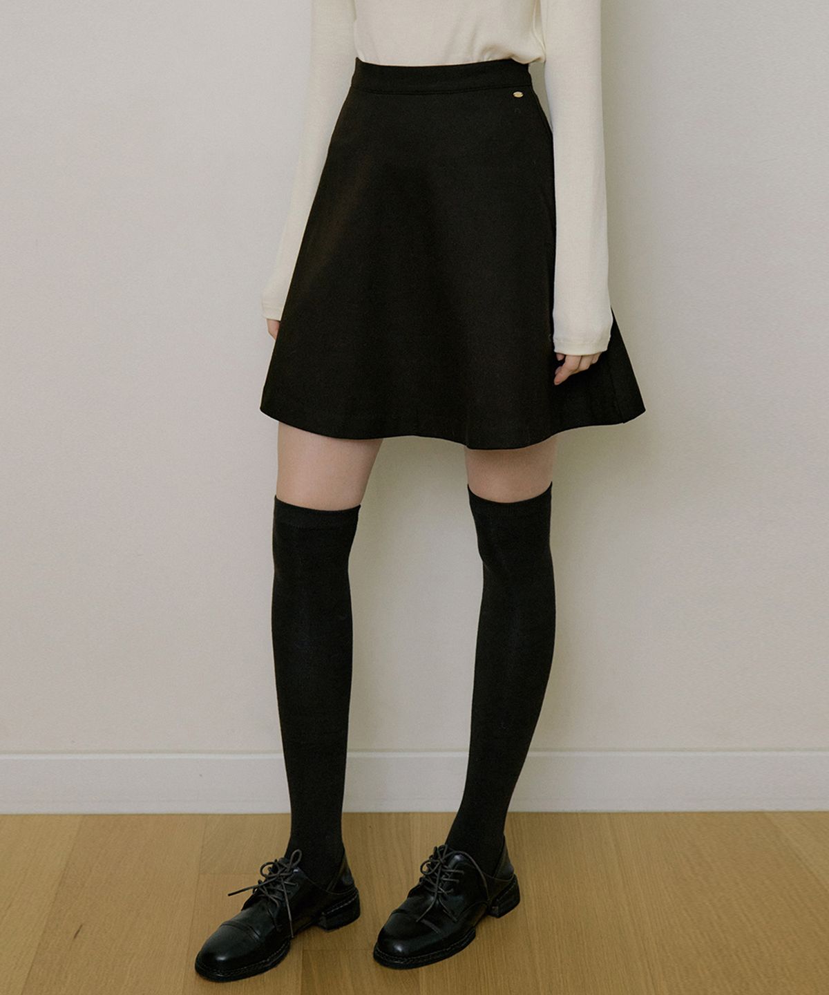 리올그(REORG) EOT SOFT WOOL FLARE MINI SKIRT CHOCO BROWN