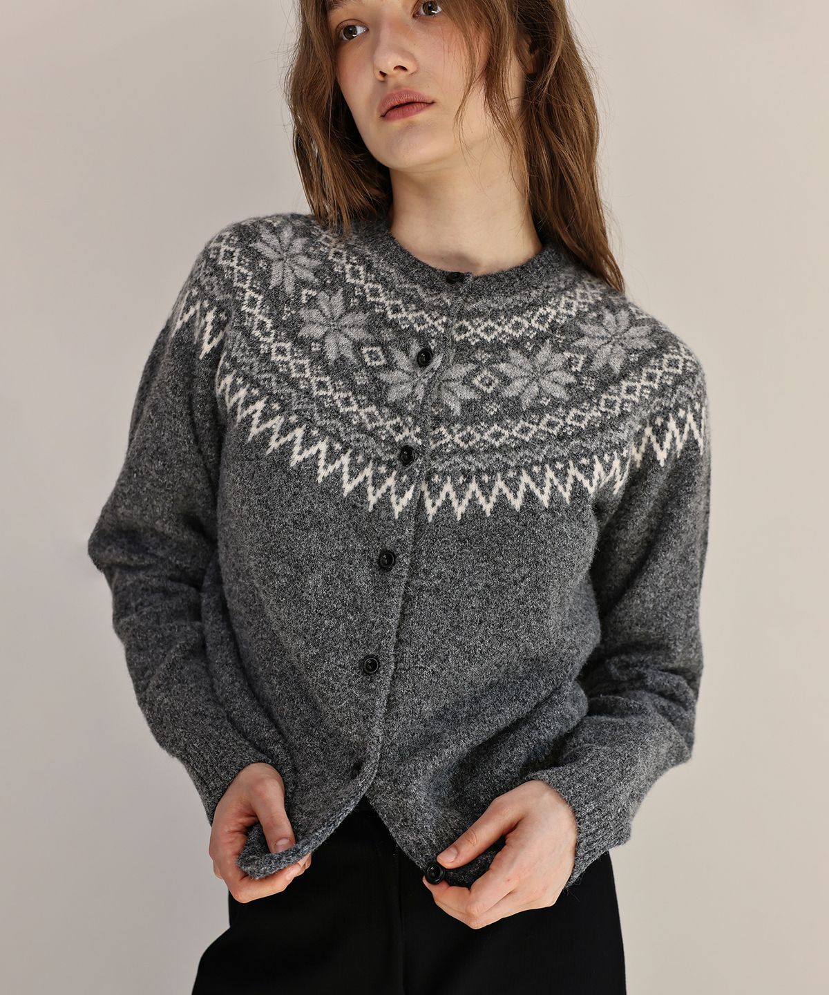 앤니즈(ANDNEEDS) Sierra nordic cardigan (charcoal)